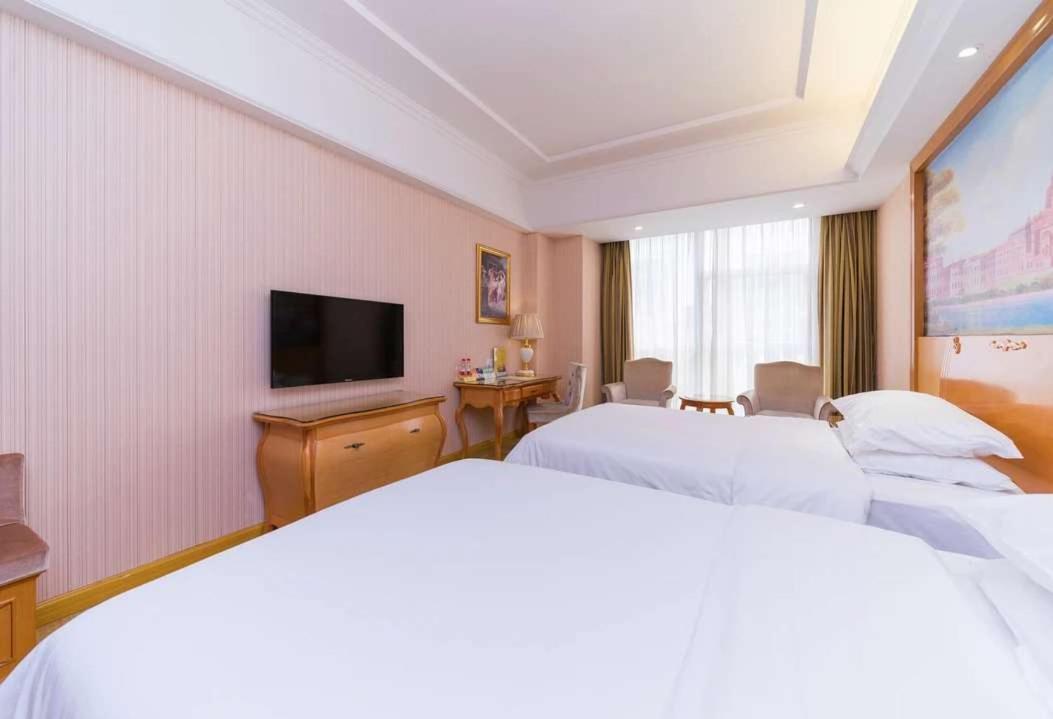 Vienna Hotel Shenzhen Baoneng City Plaza Exterior foto